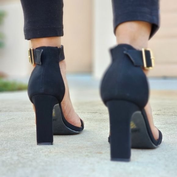 Women's Black Nubuck Ankle Strap Block Heel Dress Sandals - Picture 6 of 6